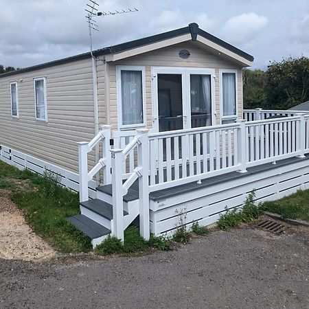 Lovely Bright And Airy Caravan On The 5 Star Shorefield Country Park Entertainment Passes Included Милфорд-он-Си Экстерьер фото