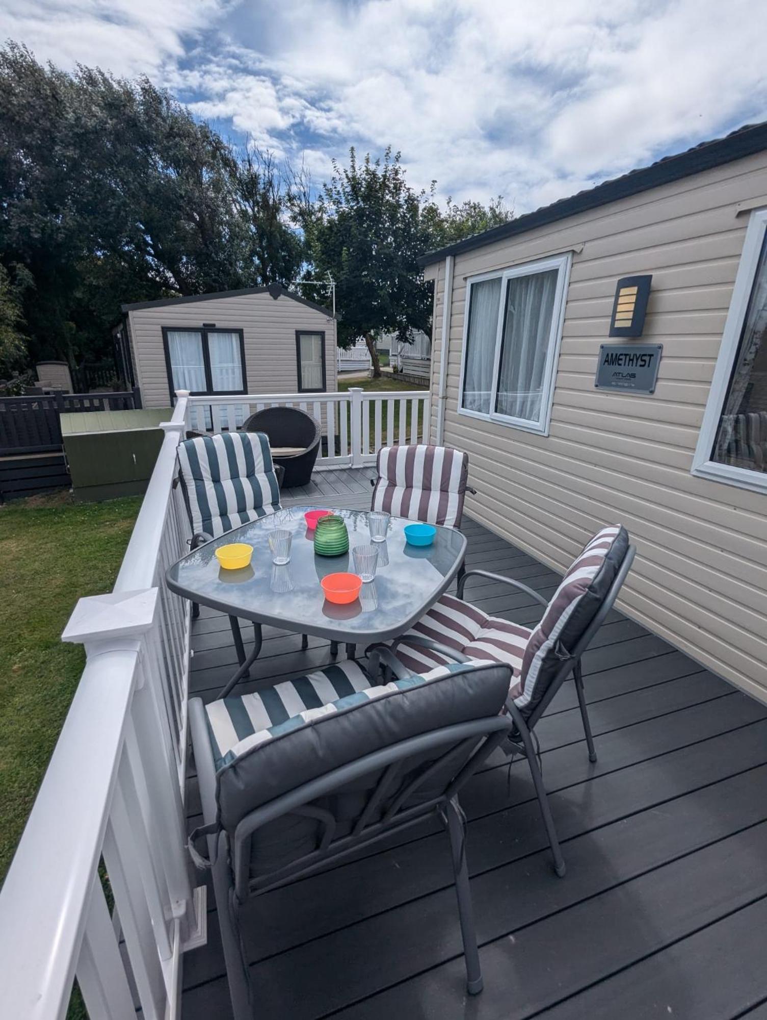 Lovely Bright And Airy Caravan On The 5 Star Shorefield Country Park Entertainment Passes Included Милфорд-он-Си Экстерьер фото