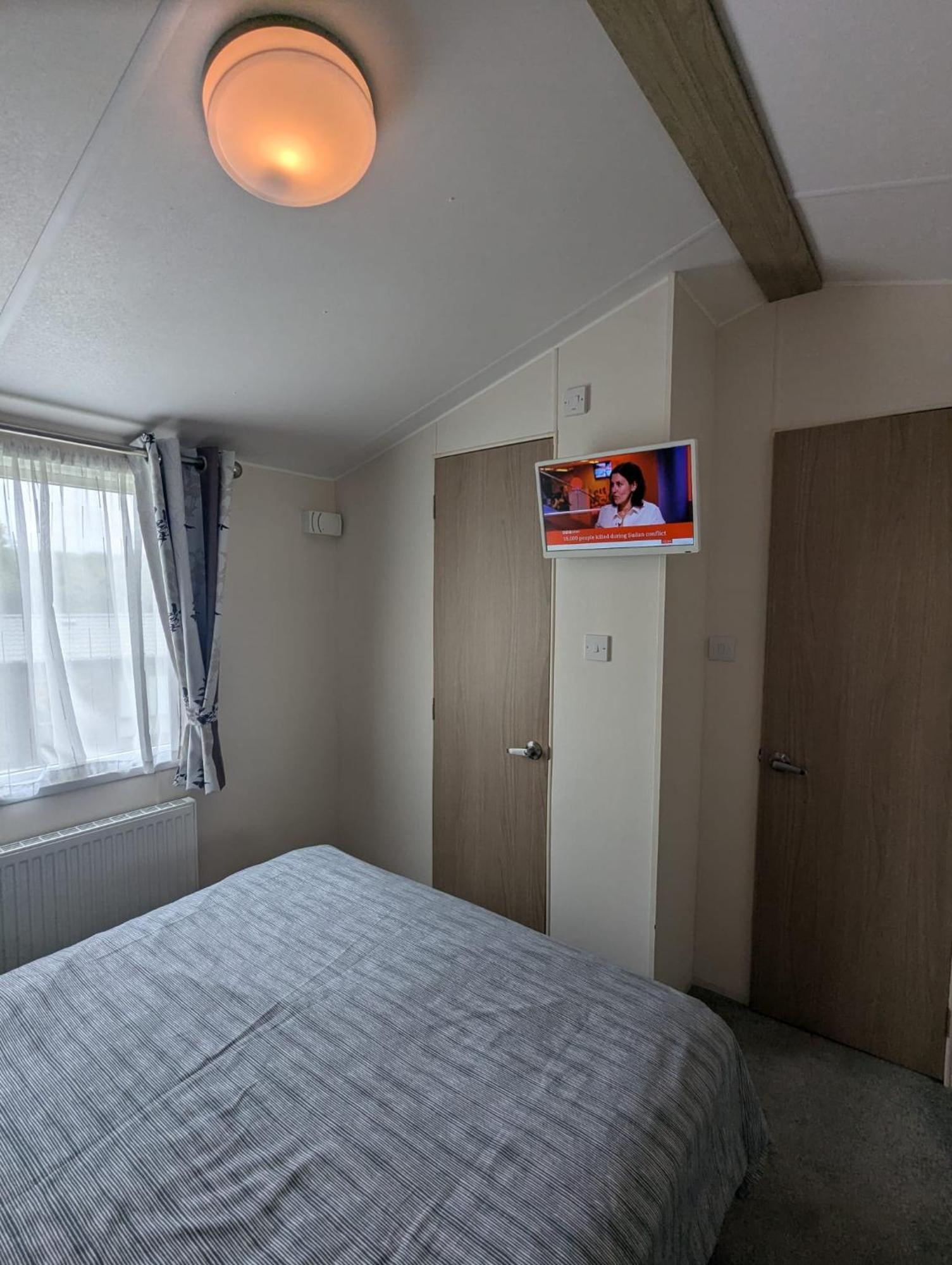 Lovely Bright And Airy Caravan On The 5 Star Shorefield Country Park Entertainment Passes Included Милфорд-он-Си Экстерьер фото